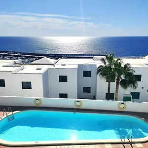 https://casa-zoe-puerto-del-carmen-lanzarote.in-canary-islands.com